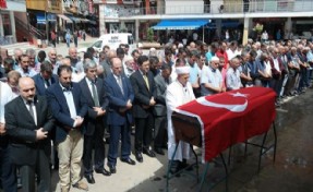 BEŞİKTAŞ BELEDİYE BAŞKANI MURAT HAZİNEDAR FELAKET BÖLGESİNDE ACILARI PAYLAŞTI