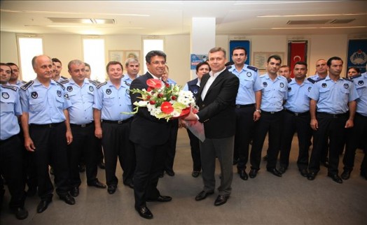 BAŞKAN KARADENİZ´DEN ZABITAYA ZİYARET