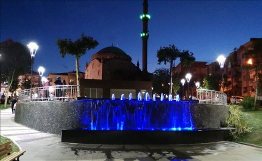 ÜSKÜDAR PARKLARIYLA GÖZ KAMAŞTIRIYOR