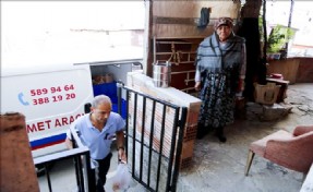 BELEDİYEDEN 77 BİN AİLEYE SICAK YEMEK