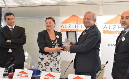 Şişli´de ?Alzheimer Günü? Kutlandı