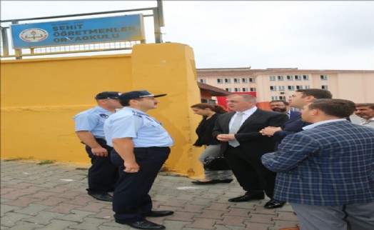 Eyüplü Öğrenciler Eyüp Zabıtası´na Emanet