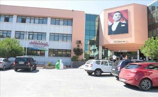 SARIYER´DE OKULLAR TEPEDEN TIRNAĞA YENİLENDİ