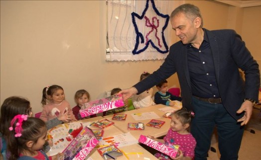 BAŞKAN POYRAZ´DAN KUR´AN KURSUNA ZİYARET