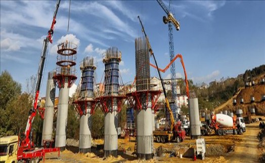 ARNAVUTKÖY´DE GÜNEY ÇEVRE YOLU GENİŞLİYOR