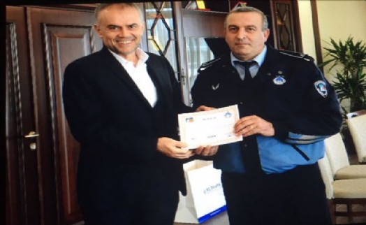 ÇEKMEKÖY´DE ZABITA AMİRLERİ TAKDİR BELGESİ İLE ÖDÜLLENDİRİLDİ