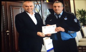 ÇEKMEKÖY´DE ZABITA AMİRLERİ TAKDİR BELGESİ İLE ÖDÜLLENDİRİLDİ
