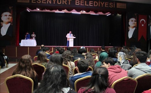 KADIOĞLU´NDAN SON SINIFLARA EĞİTİM DESTEĞİ