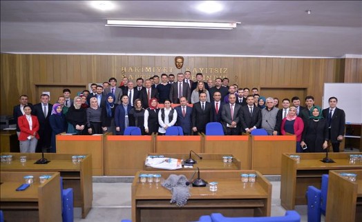 ÜSKÜDAR BELEDİYESİ SÖZLEŞMELİ PERSONEL SAYISINI İKİYE KATLADI