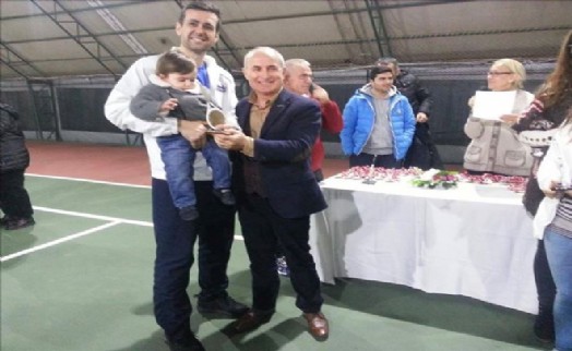 Başkan Akgün: 'Büyükçekmece´de Tenis Yaygınlaşacak'
