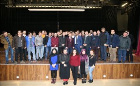 BAYRAMPAŞA´DA UĞUR IŞILAK RÜZGRI ESTİ