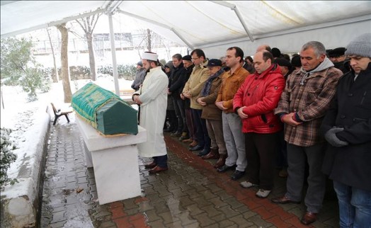 Başkan Akgün, Sinan Meydan´ı Acı Gününde Yalnız Bırakmadı