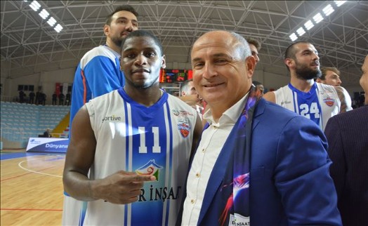 Başkan Akgün´den All-Star´a Seçilen Walker ve Roll´a Tebrik