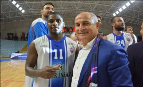 Başkan Akgün´den All-Star´a Seçilen Walker ve Roll´a Tebrik