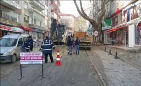 ÇATALCA BELEDİYESİ YOL ÇALIŞMALARINI SÜRDÜRÜYOR