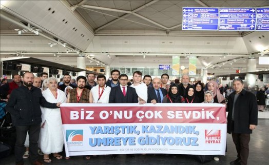 ÇEKMEKÖY´DE ?BİZ O´NU ÇOK SEVDİK?İN KAZANANLARI UMRE YOLCUSU