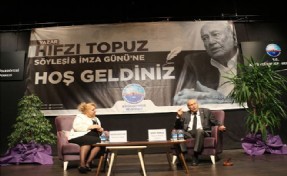 GAZETECİ -YAZAR HIFZI TOPUZ VE SACİDE BOLCAN BÜYÜKÇEKMECE´DE HAYRANLARI İLE BİR ARAYA GELDİ