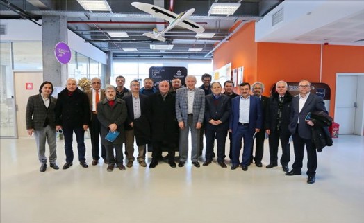 Başkan Uysal, Akademisyenler ile Buluştu