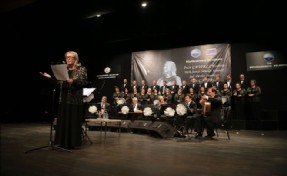 İnci Çayırlı´dan Unutulmayacak Bir Konser