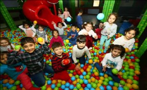 Çocuklar Yarıyıl Tatilinde Kapalı Oyun Parkı´na Akın Etti