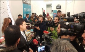 KİTAP KARŞILIĞINDA BİLETİ DUYAN İZDİHAM OLUŞTURDU