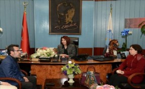 Özgecan Aslan´ın Ailesinden Başkan Dr. Handan Toprak´a Ziyaret