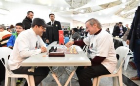BEŞİKTAŞ´TA 2. UĞUR MUMCU SATRANÇ TURNUVASINDA BÜYÜK ÖDÜL SAHİBİNİ BULUYOR