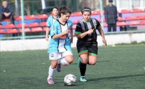 DUDULLUSPOR KIZLARI MALTEPE´DE 3 PUANI KAPTI