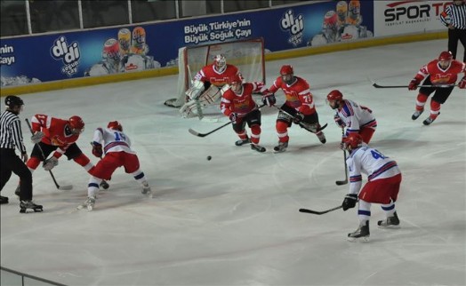 Zeytinburnu, Ezeli Rakibi İzmir´i 6-2 Yendi