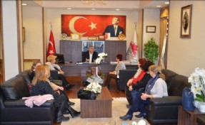 CHP Çatalca Kadın Kolları´ndan Başkan Cem Kara´ya Ziyaret