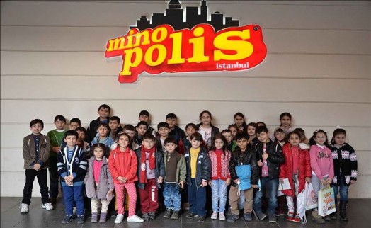 Bağcılarlı Yetim ve Öksüz Çocuklar Minopolis´de Eğlendi
