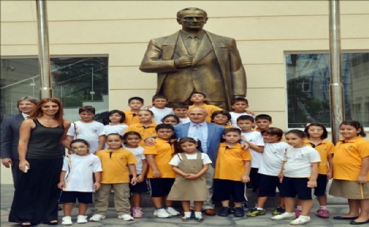 Başkan Akgün: 'Medeniyetin Yolu Çağdaş Eğitimden Geçer'