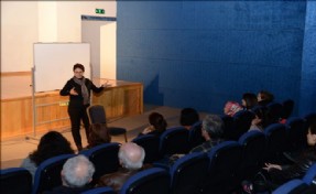 BEYLİKDÜZÜ´NDE AİLELER ÇOCUKLARININ GELECEĞİ İÇİN BİLGİLENDİRİLDİ