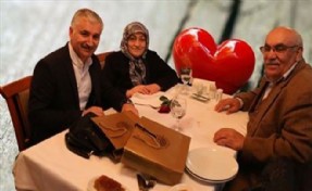YARI ASIRLIK ÇİFTLER SARIYER´DE SEVGİLİLER GÜNÜNÜ KUTLADI