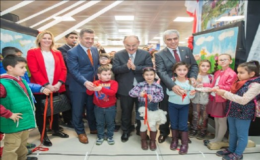 BİLGİ EVLERİ ÖĞRENCİLERİNİN BİRBİRİNDEN GÜZEL RESİMLERİ SERGİLENİYOR