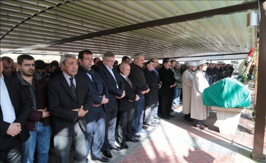Başkan Akgün, Sedat Özkan´ı En Acı Gününde Yalnız Bırakmadı
