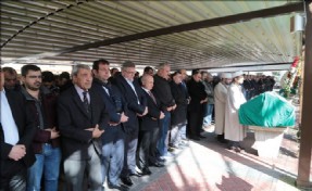 Başkan Akgün, Sedat Özkan´ı En Acı Gününde Yalnız Bırakmadı