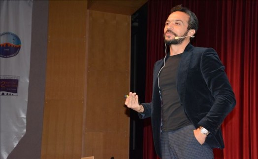 Büyükçekmece´de Doğru Eş Seçimi ve Sağlıklı Ailenin Sırları Konuşuldu