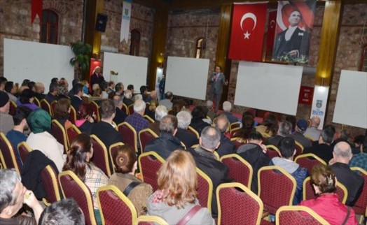IŞIKLAR: ?BU KALABALIKLAR BİZLERİ UMUTLANDIRIYOR?