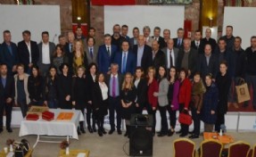 IŞIKLAR MUHASEBECİLERİN ÖDÜL TÖRENİNE KATILDI