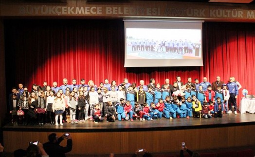 'Sporda Başarının Yolu Aile Desteği ve Sağlıklı İletişimden Geçer'