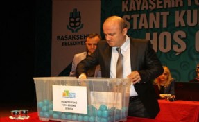 Kayaşehir Kapalı Pazar Kuraları Çekildi