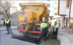 Gaziosmanpaşa Belediyesi Asfalt Sezonuna Hızlı Başladı