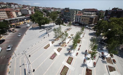 KÜÇÜKÇEKMECE MEYDAN´A YENİ DÜZENLEME