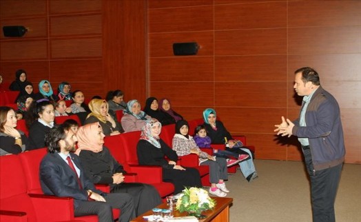 'Kadın Mutluysa Herkes Mutludur'