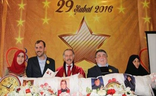 DÖRT YIL BOYUNCA BUGÜNÜ BEKLEDİLER