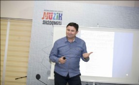 İSTİKLAL MARŞI´NIN BESTECİSİ ÜNGÖR YAD EDİLDİ