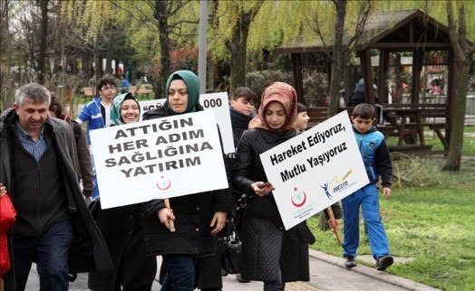 ESENYURT´TA OBEZİTEYE KARŞI SAĞLIKLI YAŞAM YÜRÜYÜŞÜ