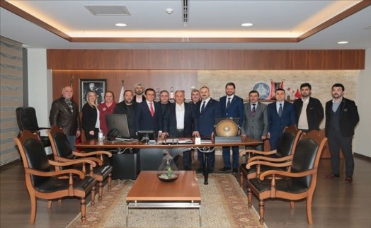 Ümraniye Esnaf ve Sanatkârlar Odası´ndan Başkan Hasan Can´a Nezaket Ziyareti