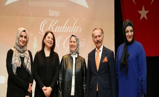 BAŞKAN AYDINER: KADINLAR BİZİM BAŞIMIZIN TACIDIR